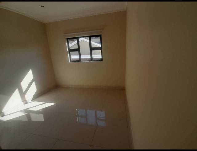 3 BEDROOM FLAT TO LET IN MUSGRAVE
